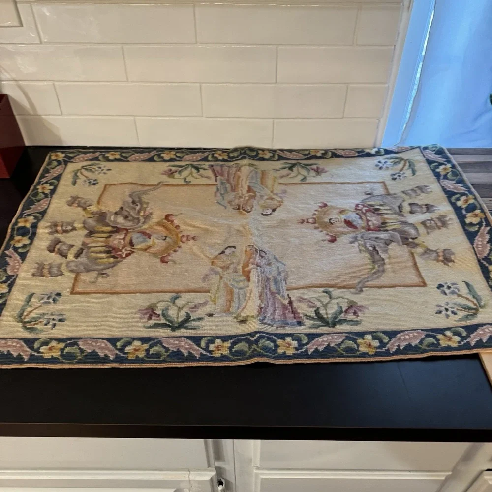 Vintage Tapestry Rug Adorned Elephant Pictorial Indian‎ Motif Handmade 21.5x34